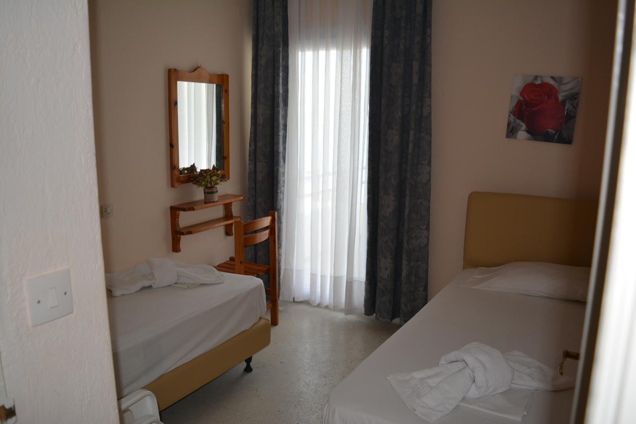 Kangaroo Hotel 몰라 칼리바 외부 사진